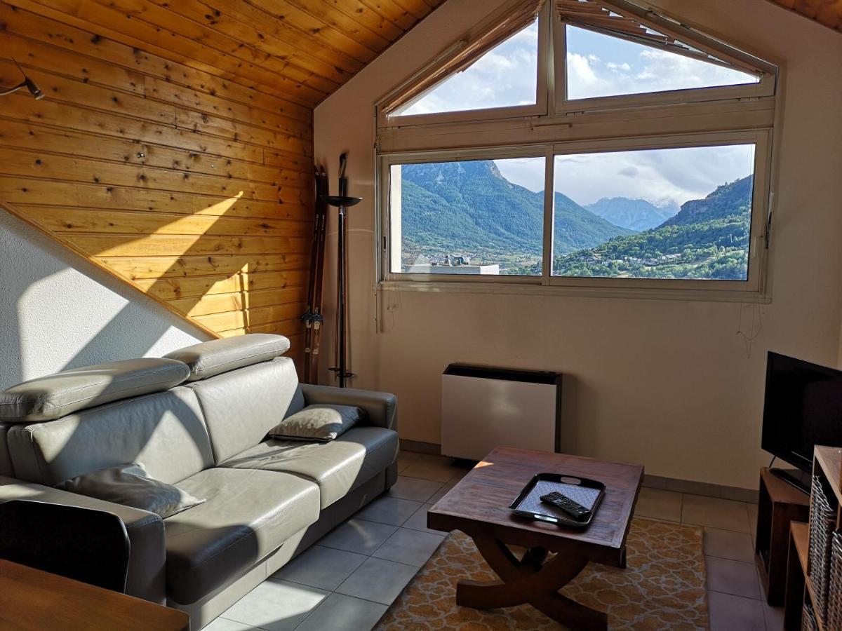 Agreable T3 Mezzanine Jusqu'A 5 Personnes Apartment Briancon  Luaran gambar