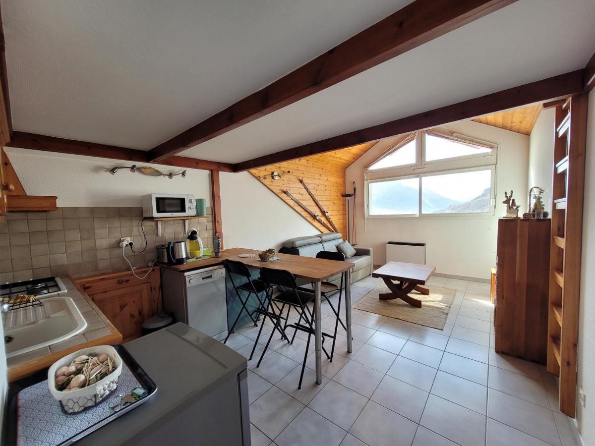 Agreable T3 Mezzanine Jusqu'A 5 Personnes Apartment Briancon  Luaran gambar
