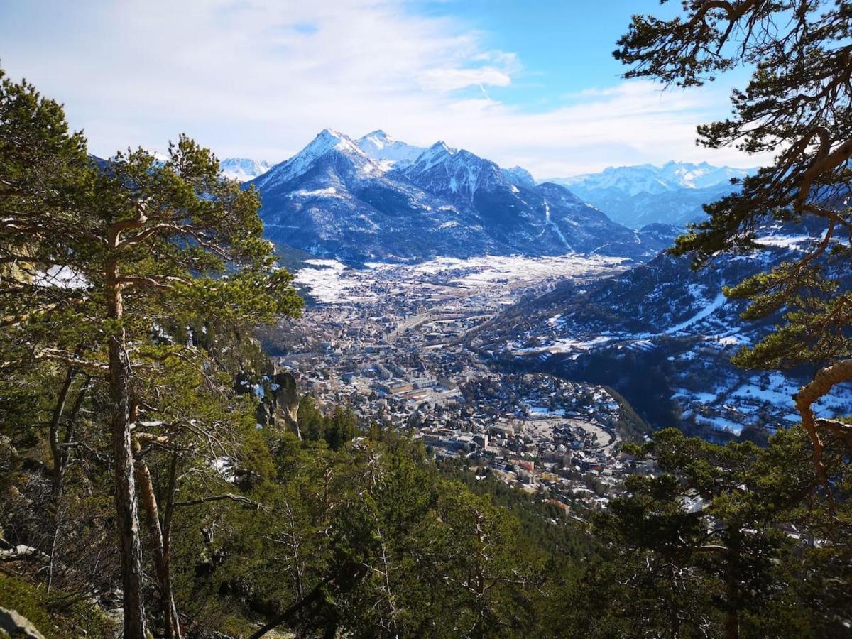 Agreable T3 Mezzanine Jusqu'A 5 Personnes Apartment Briancon  Luaran gambar
